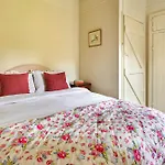 Finest Retreats - Bourne Edge