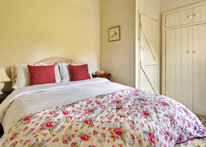 Finest Retreats - Bourne Edge